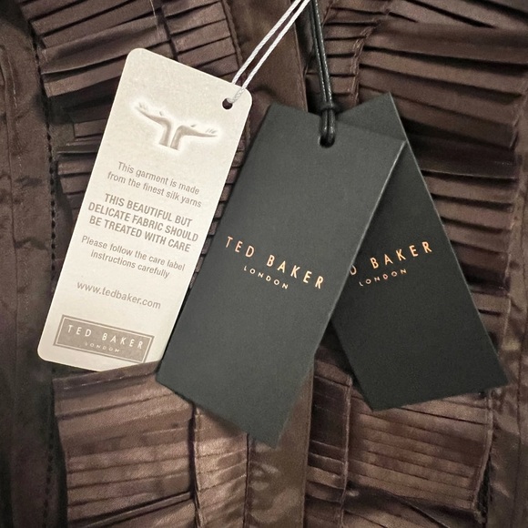 NWT Ted Baker brown silk tuxedo pleated short sleeve top, size 2. - Picture 8 of 8